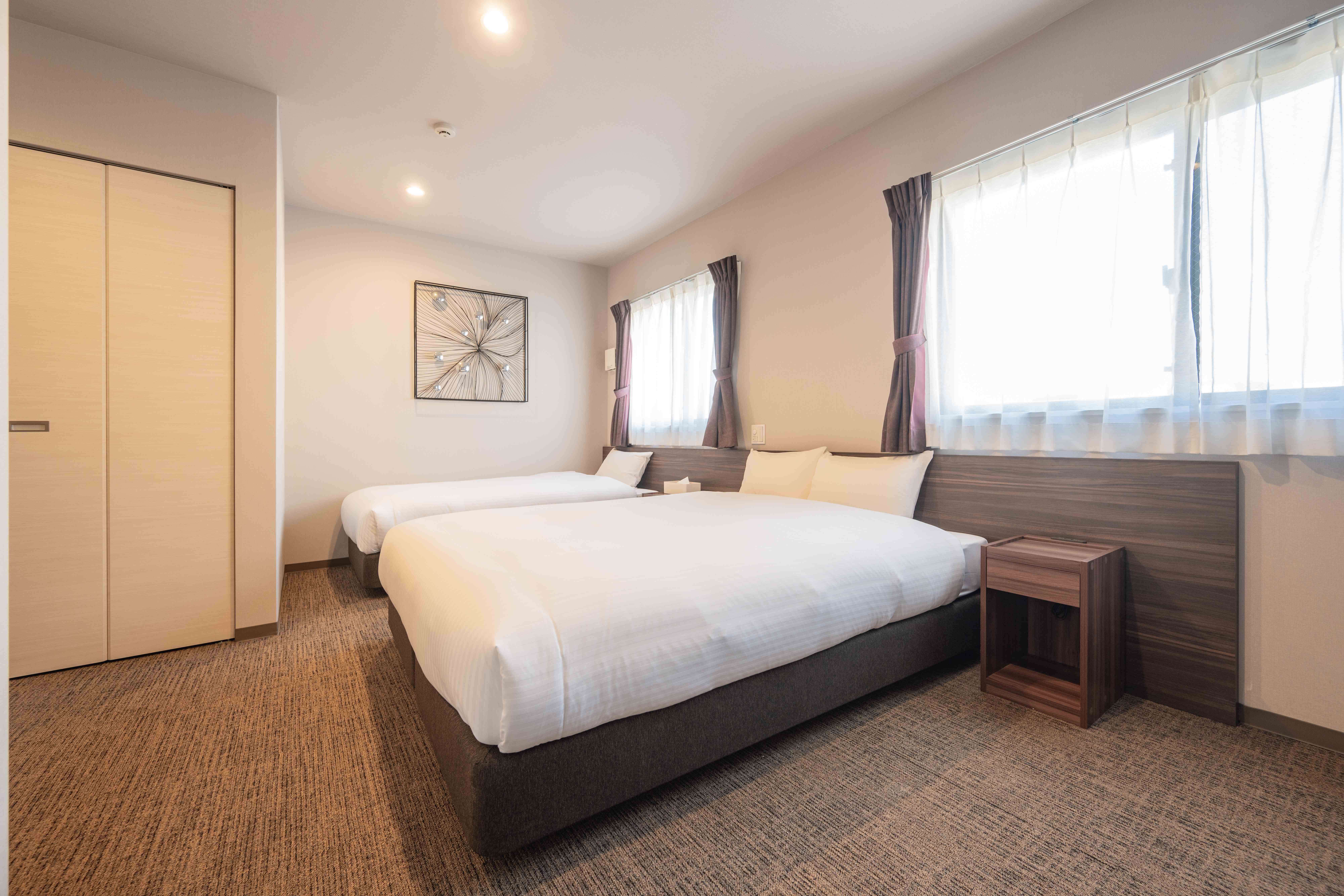 Deluxe Triple — デラックストリプル